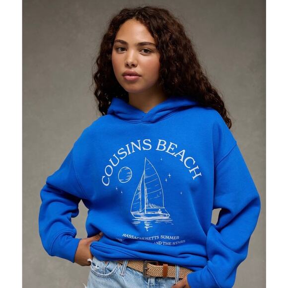 American Eagle X The Summer I Turned Pretty Cousins Beach Sweatshirt M SOLDOUT - Picture 1 of 8